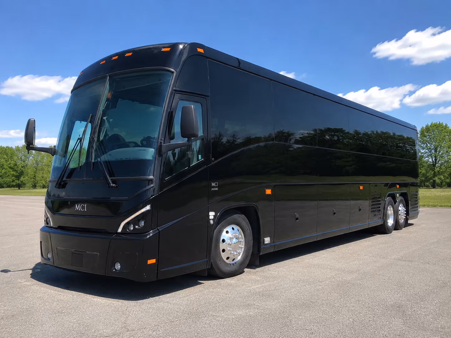 newhavencharterbuscompany com can help you move conference groups at the omni new haven and union station