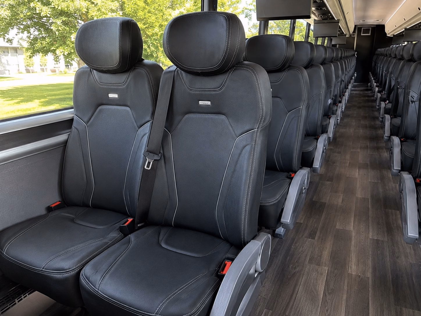 newhavencharterbuscompany com is ready to help with new haven road race transportation